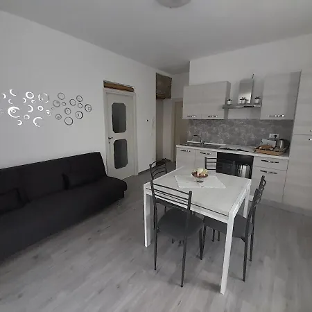 Lescen White - View Lezzeno