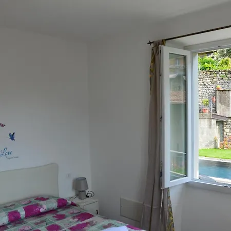 Lescen White - View Apartman *