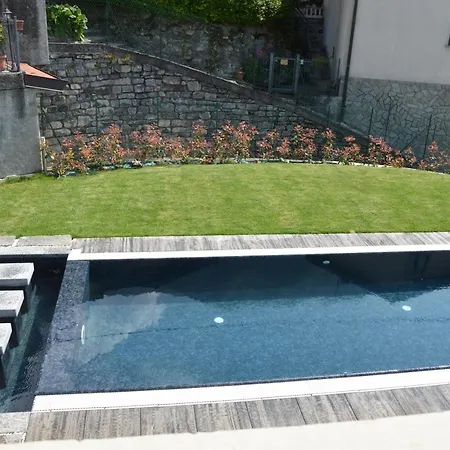 Lescen White - View Apartman *