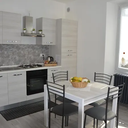 Apartman Lescen White - View Lezzeno