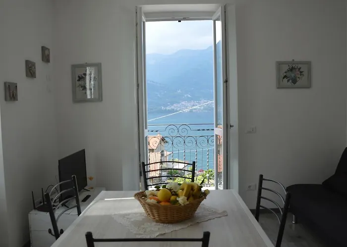 Lescen White - View דירה