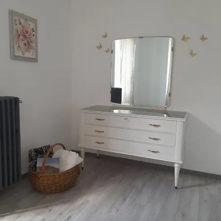 Lescen White - View